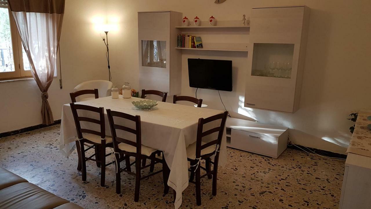 Villa Sul Mare A Chia Domus De Maria Eksteriør bilde